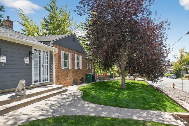 Photo - 3355 W 39th Ave