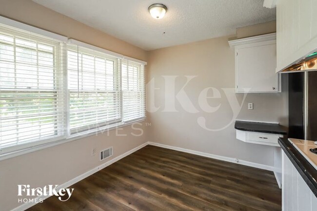 Photo - 11404 E 62nd Terrace