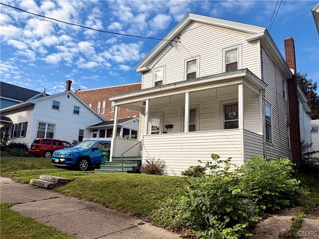 Photo - 88 E 5th St