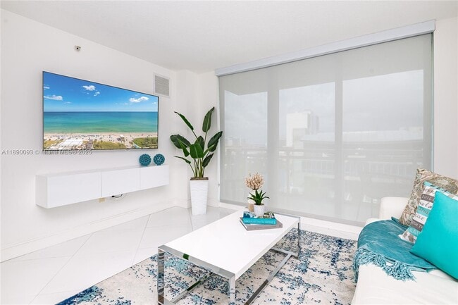 Building Photo - 6917 Collins Ave Unit 720