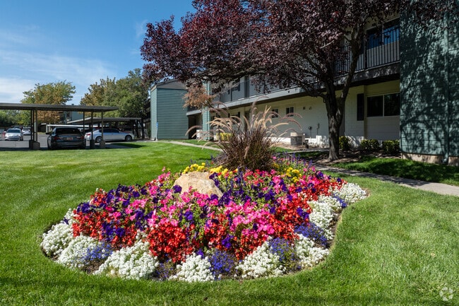 Aspenwood Apartments