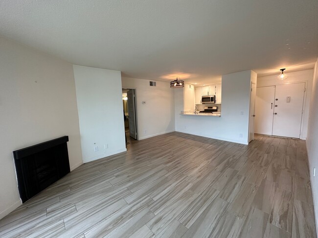 Photo - 4705 Kester Ave Condo Unit #102