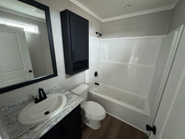 Photo - 350 Patriot Ln