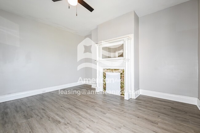 Photo - 306 Marlow St