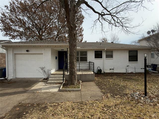 Building Photo - 9122 Clearwater Dr