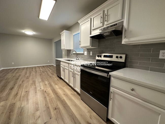 Photo - Newly Remodeled 5 Bed 2.5 Bath