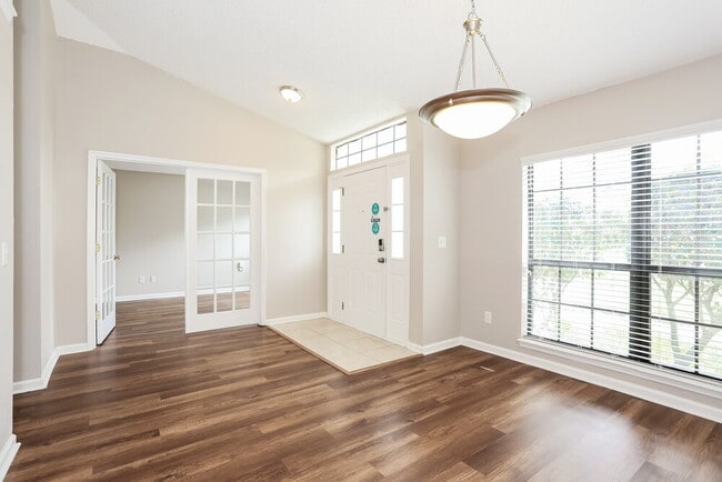 Photo - 2479 Coachman Lakes Dr