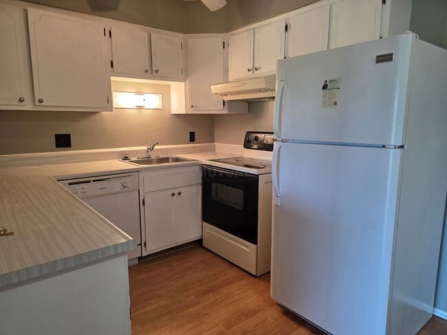 Photo - 19800 W 12 Mile Rd Unit 5