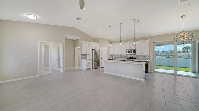 Photo - 6227 Tropicaire Blvd