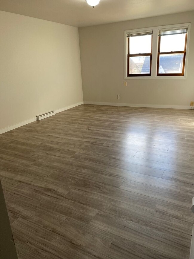 Building Photo - Clermont Unit 1/2 Rental