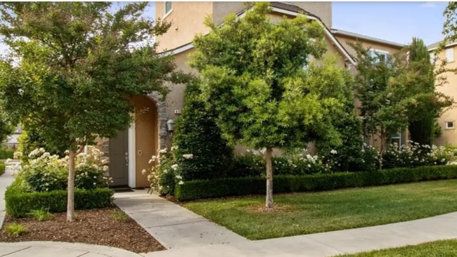 Building Photo - 4060 Trenton Ave