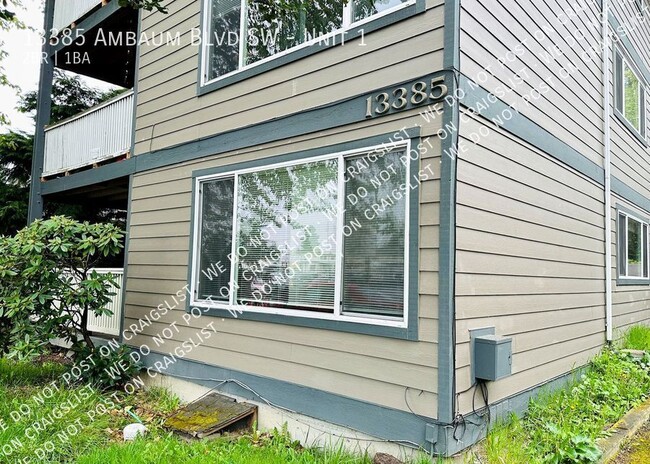 Burien - Updated 2 Bedroom / 1 Bath - Burien - Updated 2 Bedroom / 1 Bath Apartment Unit 1