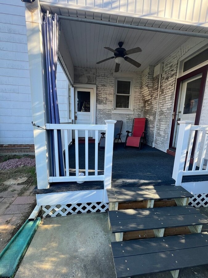 Photo - Absolutely BEAUTIFUL 1st fl Apartment in t...