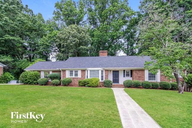 Photo - 401 Idlewild Dr House