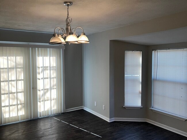 Photo - 2715 Jadestone Dr