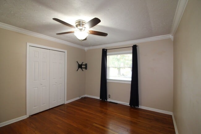 Photo - Award winning schools. Stunning home. Centrally Located.