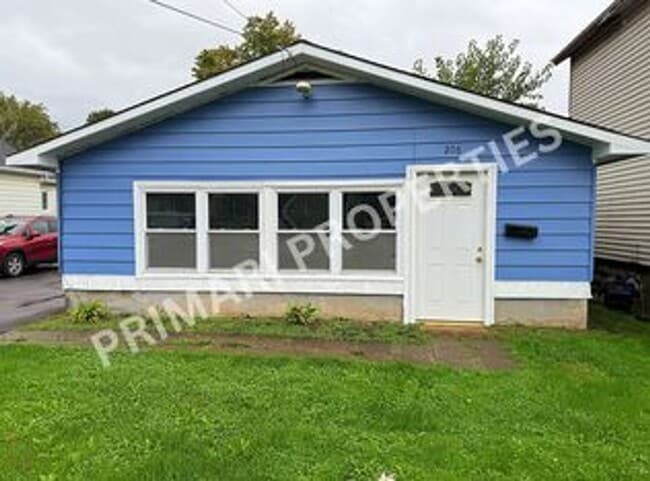 Building Photo - 208-210 1/2 Hartwell Unit 208 (Blue House)