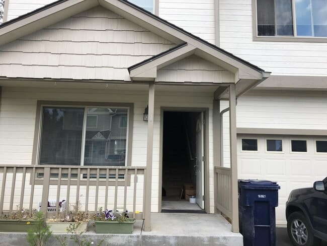 Building Photo - 1306 Kremer Dr