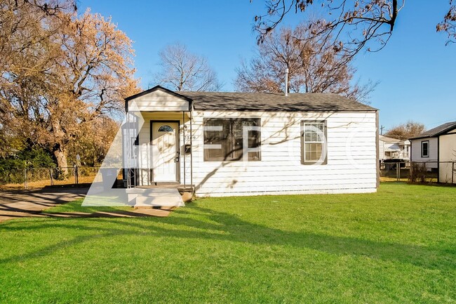 Photo - 2309 N Xanthus Ave