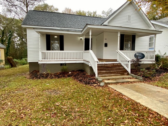 Building Photo - Spacious 1 bed / 1 bath home with great fe...