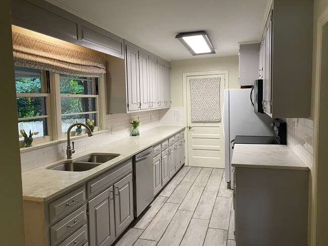 Photo - 4626 Crowson Rd