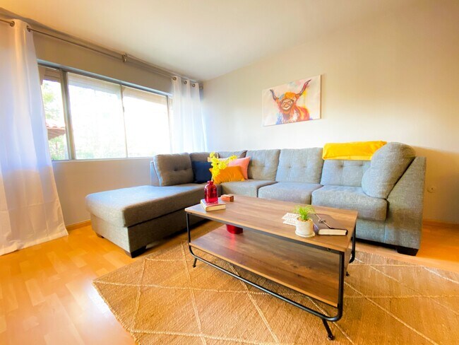 Building Photo - 10737 San Diego Mission Rd Unit 304 Rental
