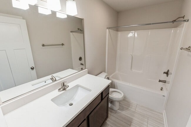 Photo - CORNER UNIT!! 3 Bed, 2.5 Bath Townhome in Ankeny