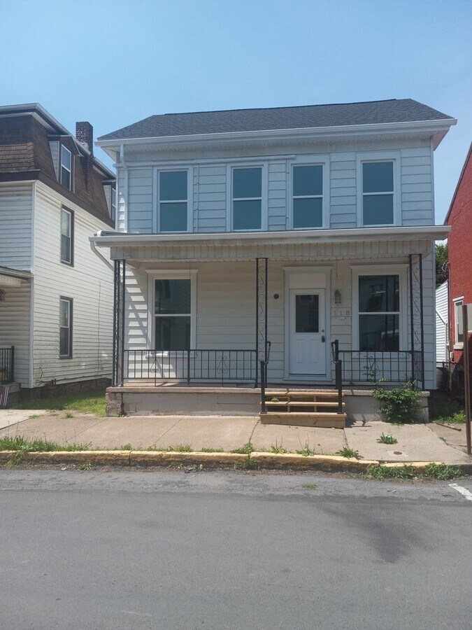 Photo - 118 S 2nd St House