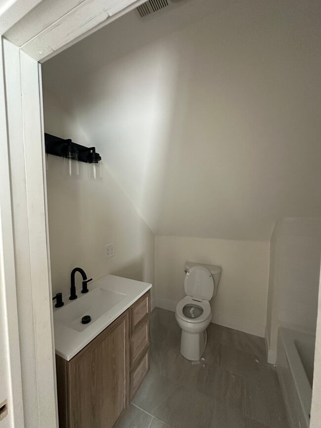 Photo - 805 Blue Hill Ave Unit 3