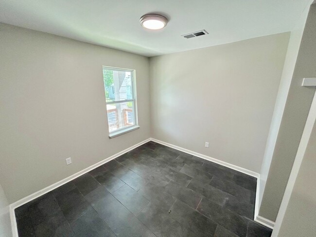 Photo - 2967 Forest Ave