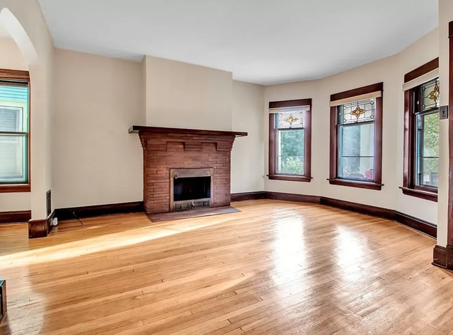 Photo - 71 Livingston St Unit 1