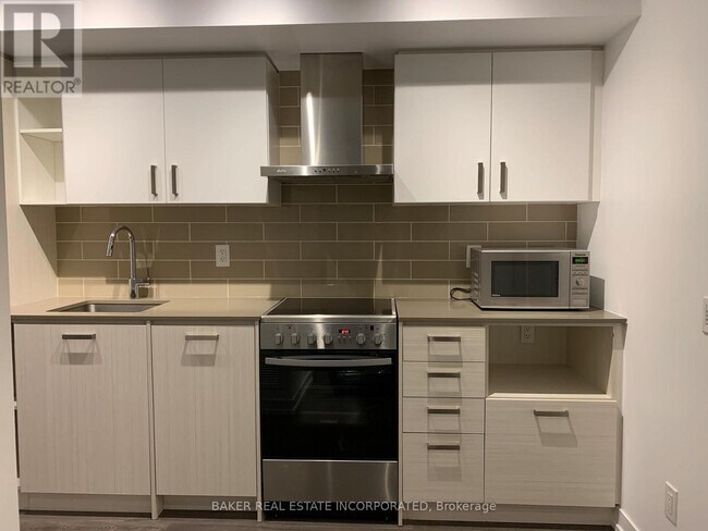 Photo - 125 Redpath Ave Unité 3012