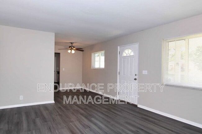 Photo - 3448 Ringwood St