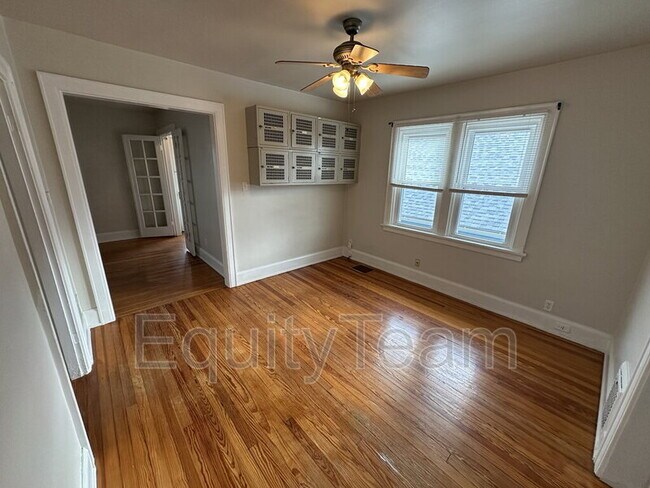 Photo - 3905 Isabella Ave