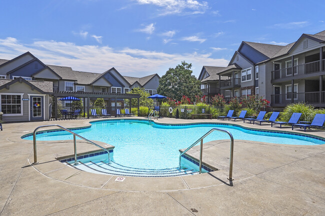 Nickel Creek Apts - Nickel Creek Apts