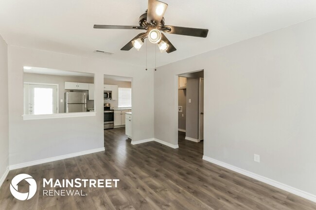 Photo - 224 Woodgrove St