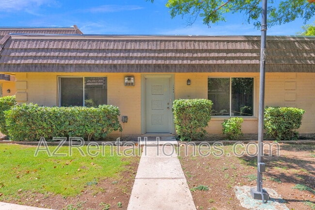 Photo - 1622 E Coronado Dr Condo