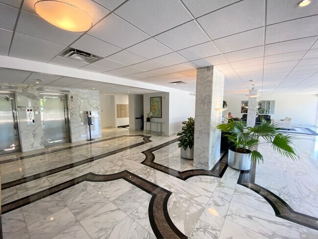 Photo - 3000 E Sunrise Blvd Unit 3C