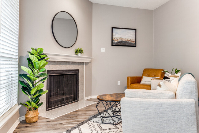 Building Photo - Huntington Brook Rental