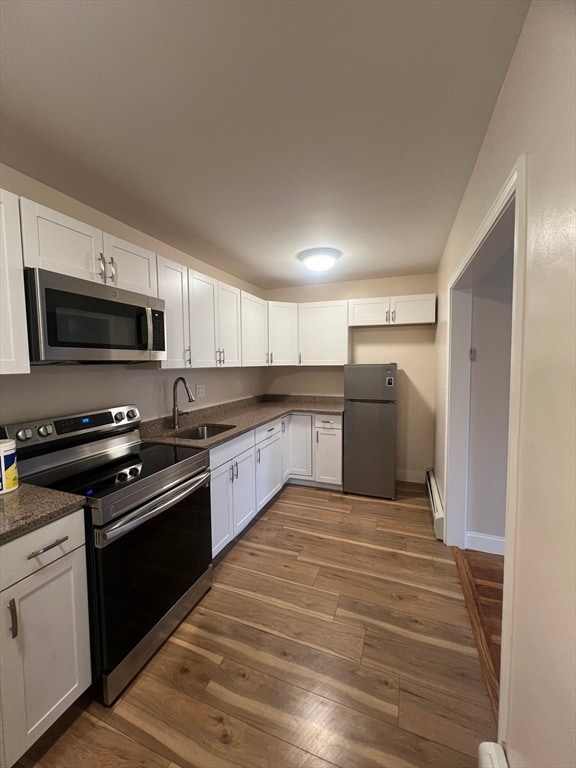 Building Photo - 10 Perkins Ave Unit 1