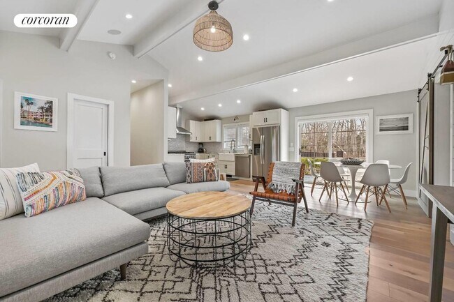 Photo - 22 Sandra Rd