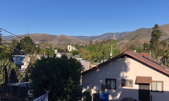 Photo - Fully Furnished 1-Bedroom in Downtown SLO ** All Utilities Included