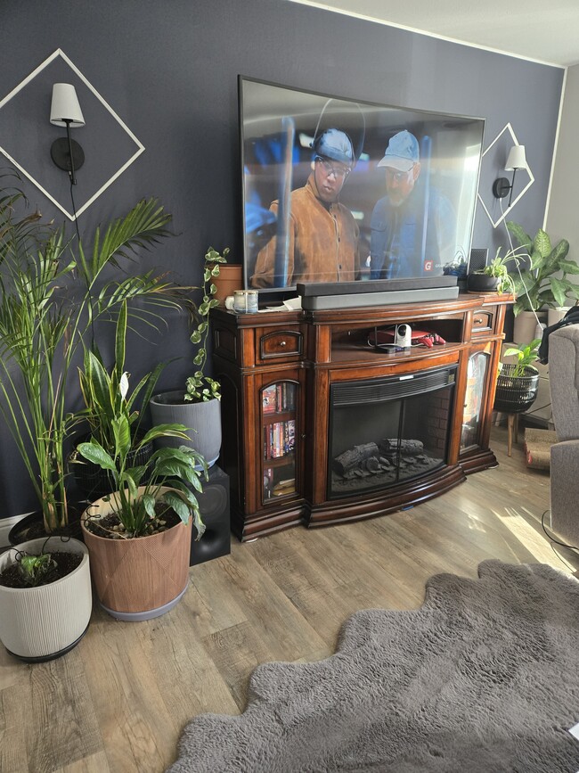 Photo - 2009 Pacheco Blvd Unit A