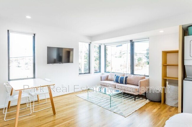 Photo - 123 Idlewild Ave