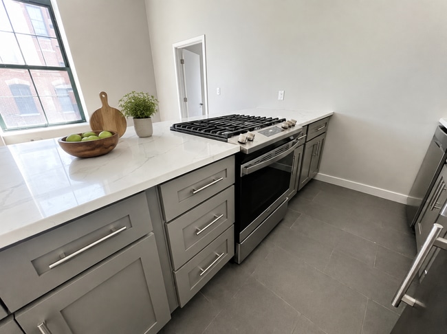 Photo - 1661-1663 Washington St. Unit 306 Unidad 306