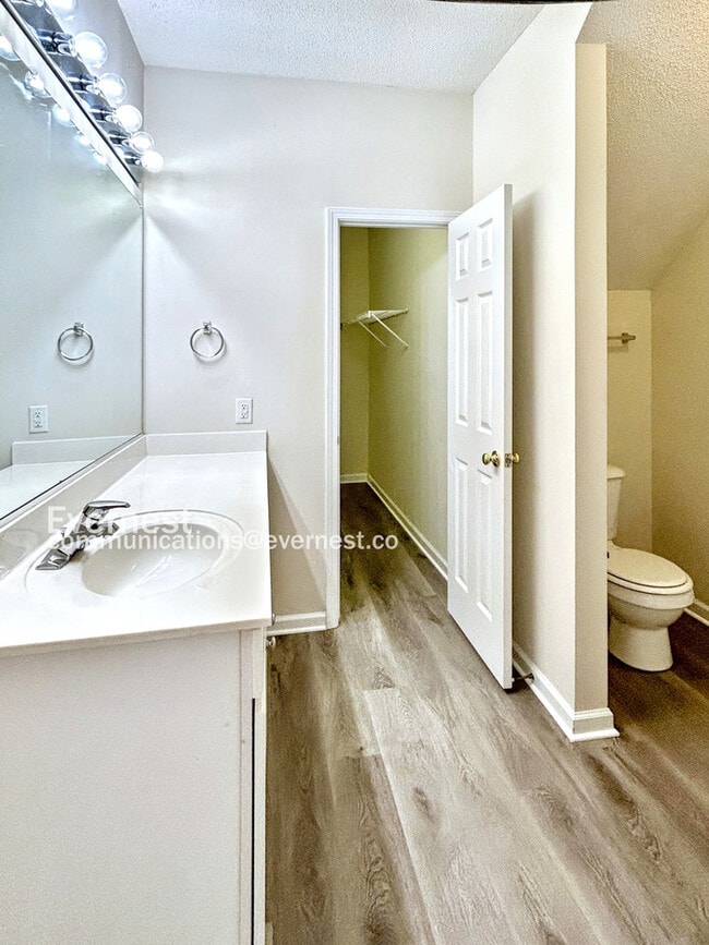 Building Photo - 1244 Scarlett Dr Rental