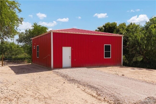 Building Photo - 22025 Lane Rd Rental