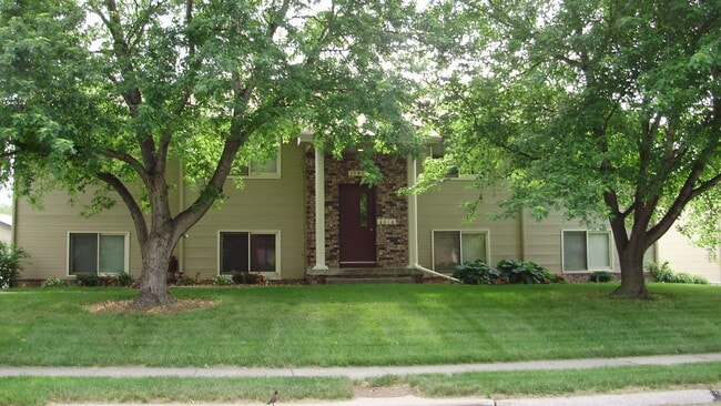 1527 Grandview Ave