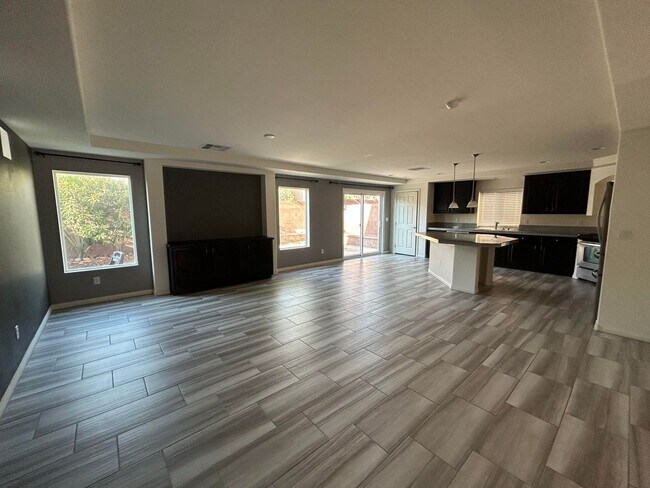 Photo - Great curb appeal