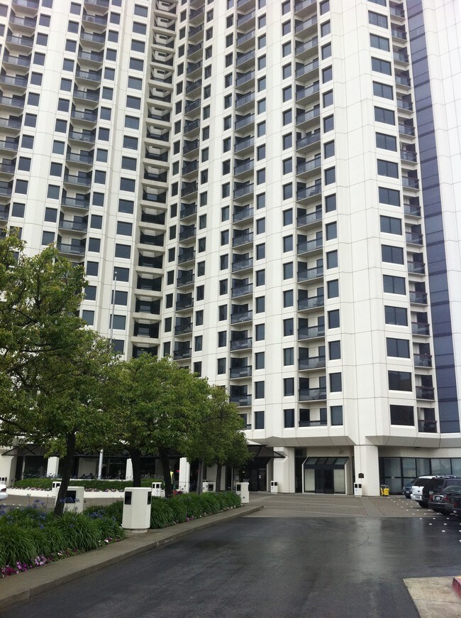 Photo - Pacific Park Plaza